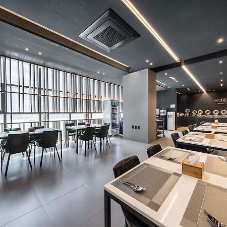 Incheon Airport Legend Hotel Экстерьер фото