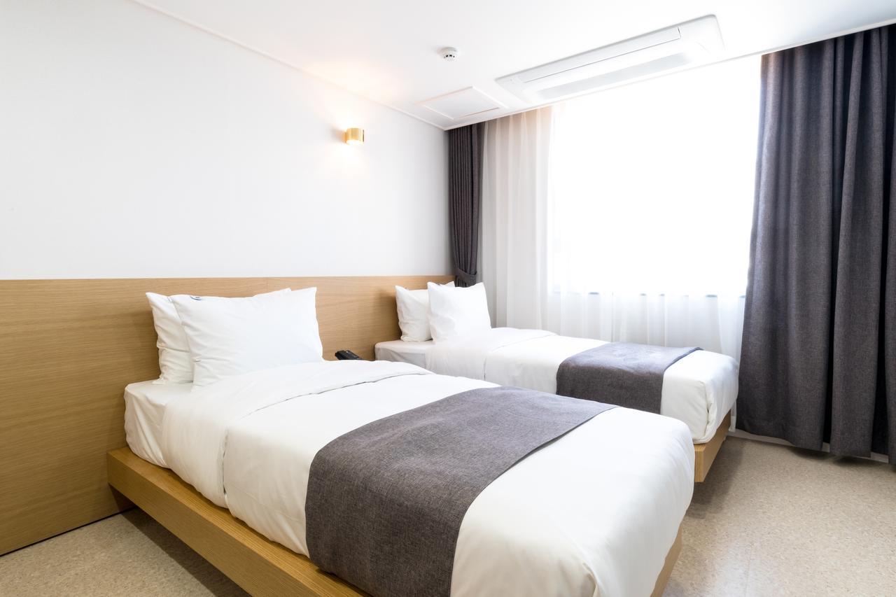 Incheon Airport Legend Hotel Экстерьер фото